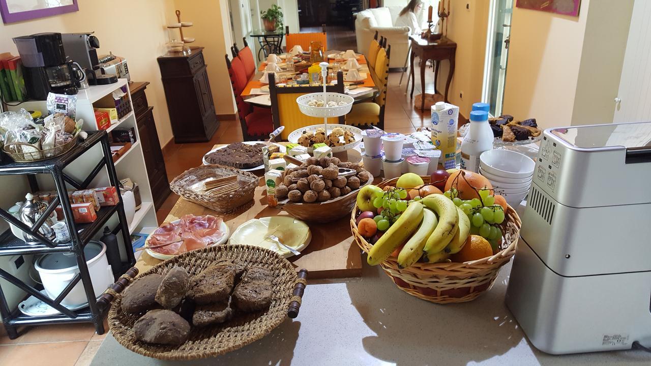 Joie De Vivre Bed and Breakfast Calice Ligure Exteriör bild